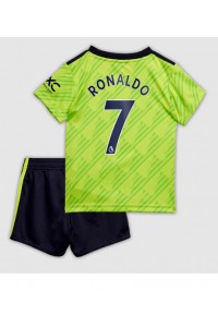 Manchester United Cristiano Ronaldo #7 Babyklær Tredje Fotballdrakt til barn 2022-23 Korte ermer (+ Korte bukser)